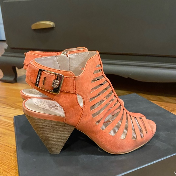 Women cut out boots - Picture 5 of 6